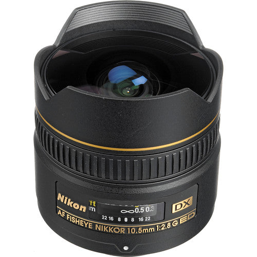 Nikon AF DX Fisheye-NIKKOR 10.5mm f/2.8G ED Lens Rain Bundle