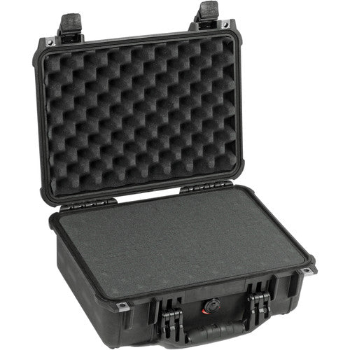 Pelican 1450 Case with Foam (Black)