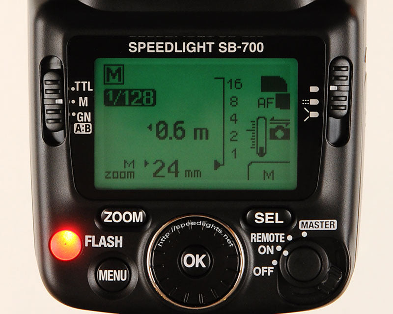 Nikon SB-700 AF Speedlight Kit