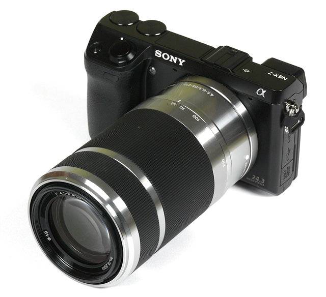 Sony E 55-210mm f/4.5-6.3 OSS E-Mount Lens (Silver)