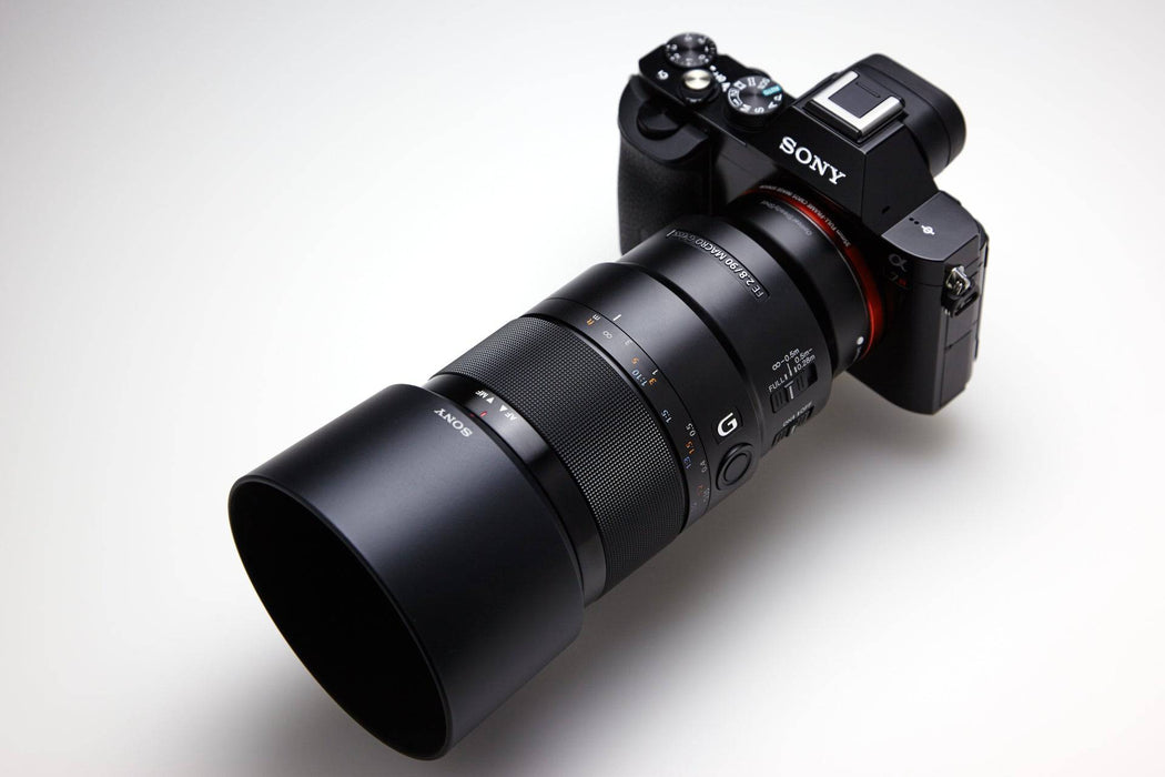 Sony FE 90mm f/2.8 Macro G OSS Lens